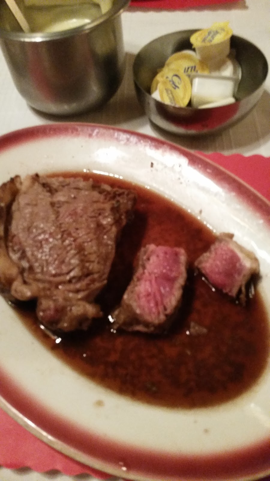 Black Steer Restaurant | restaurant | 300 E 3rd St, Yankton, SD 57078, USA | 6056655771 OR +1 605-665-5771