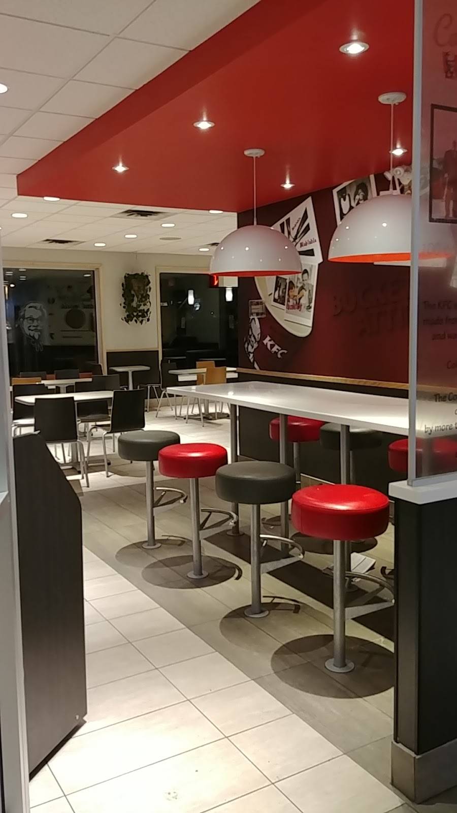 KFC | meal delivery | 424 West Street N, Orillia, ON L3V 5E8, Canada | 7053251022 OR +1 705-325-1022