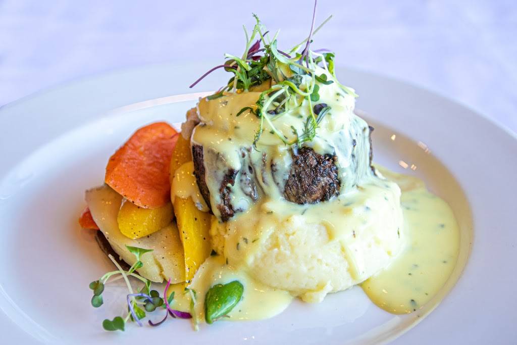 13moons Restaurant | restaurant | 12885 Casino Dr, Anacortes, WA 98221, USA | 3605883800 OR +1 360-588-3800