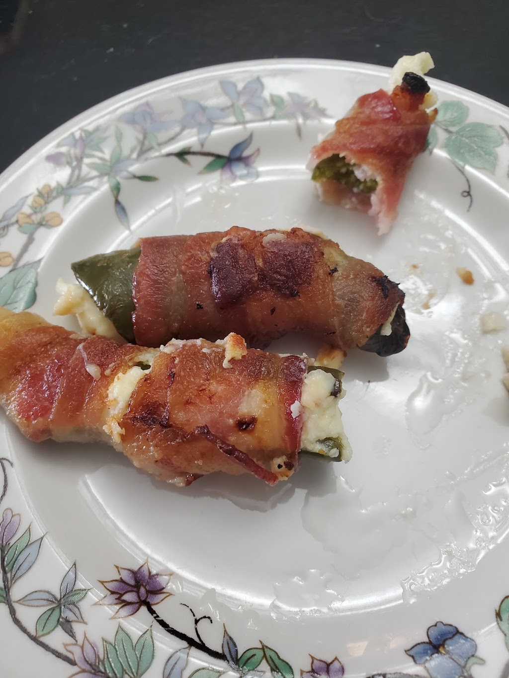 Almena Party Store LLC | restaurant | 42505 Co Rd 653, Paw Paw, MI 49079, USA | 2699134172 OR +1 269-913-4172