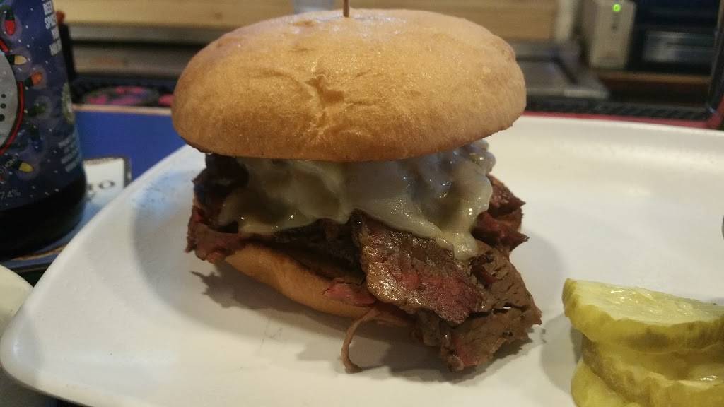 Mutt & Jeffs | restaurant | 3700 Oberlin Ave, Lorain, OH 44053, USA | 4402824080 OR +1 440-282-4080