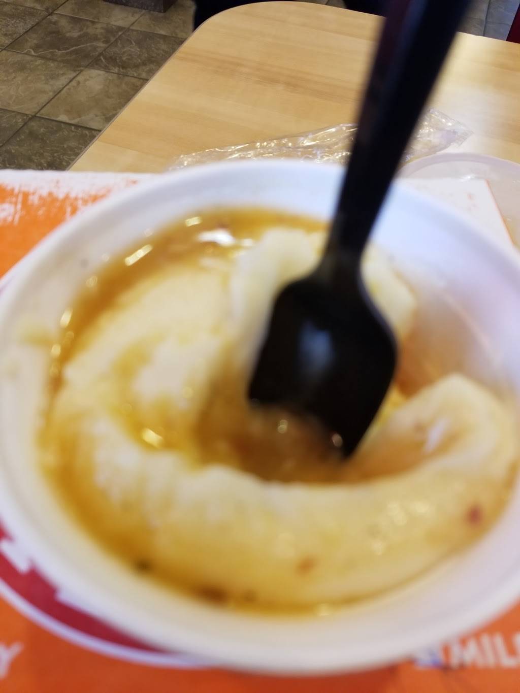 Popeyes Louisiana Kitchen | restaurant | 121 Boston Post Rd, Orange, CT 06477, USA | 2035539442 OR +1 203-553-9442