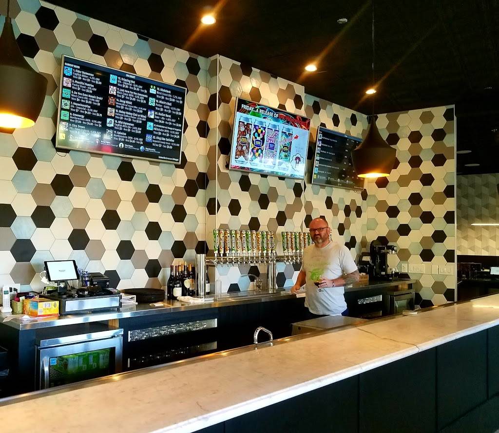 New Glory Brewery | restaurant | 5540 Douglas Blvd, Granite Bay, CA 95746, USA | 9168721721 OR +1 916-872-1721