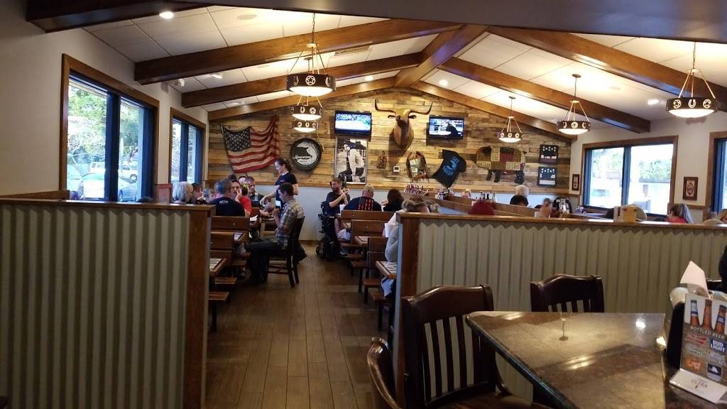 Moonswiners Bar-B-Q | meal takeaway | 3900 Okeechobee Rd, Fort Pierce, FL 34947, USA | 7724646766 OR +1 772-464-6766