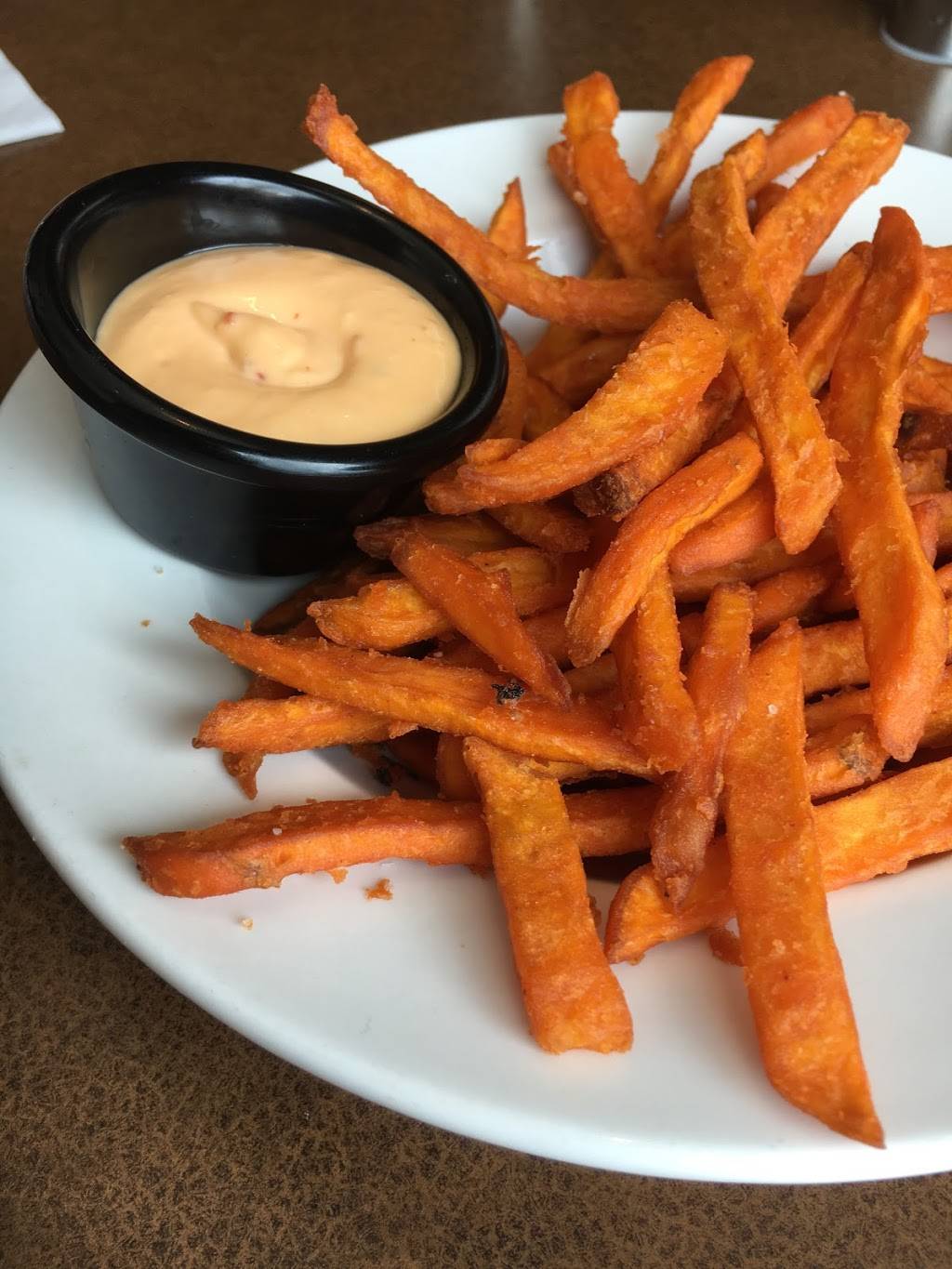 Tavern on South | restaurant | 423 W South St, Indianapolis, IN 46225, USA | 3176023115 OR +1 317-602-3115