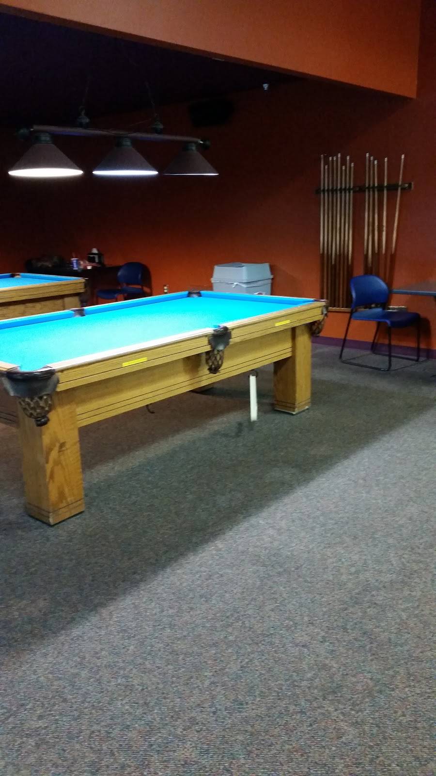 Wilsonville Lanes | restaurant | 29040 Town Center Loop E #a, Wilsonville, OR 97070, USA | 5036822346 OR +1 503-682-2346