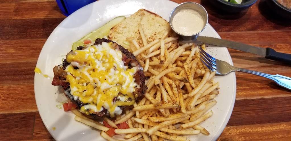 Tiagos Cabo Grille | restaurant | 17711 Frontage Rd, San Antonio, TX 78257, USA | 2108812700 OR +1 210-881-2700