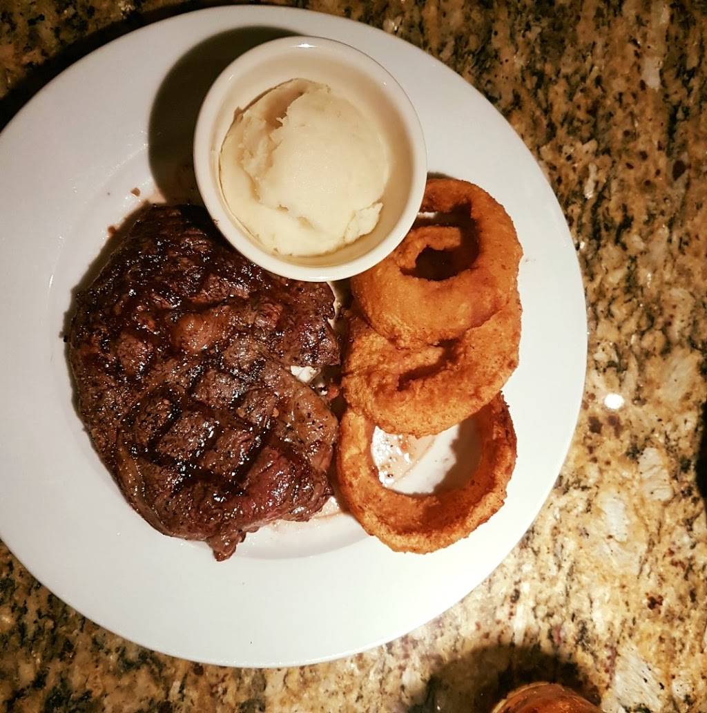 Holstons Kitchen | restaurant | 639 Dolly Parton Pkwy, Sevierville, TN 37862, USA | 8653654205 OR +1 865-365-4205