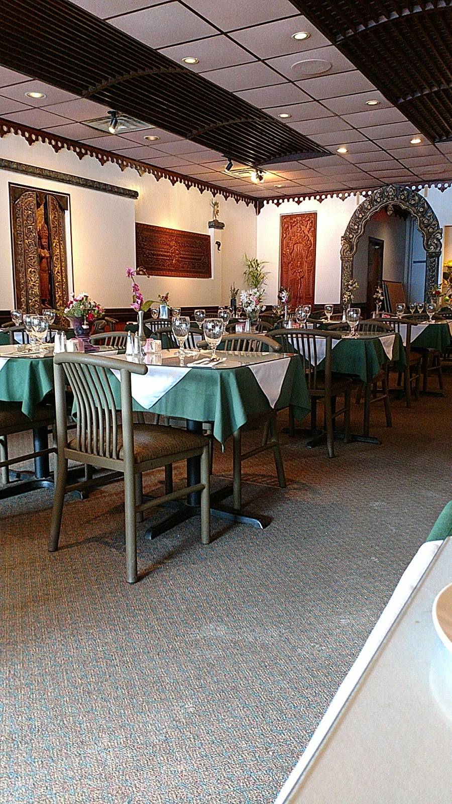 Angkor Restaurant | restaurant | 2350 Noblestown Rd # 18, Pittsburgh, PA 15205, USA | 4129288424 OR +1 412-928-8424