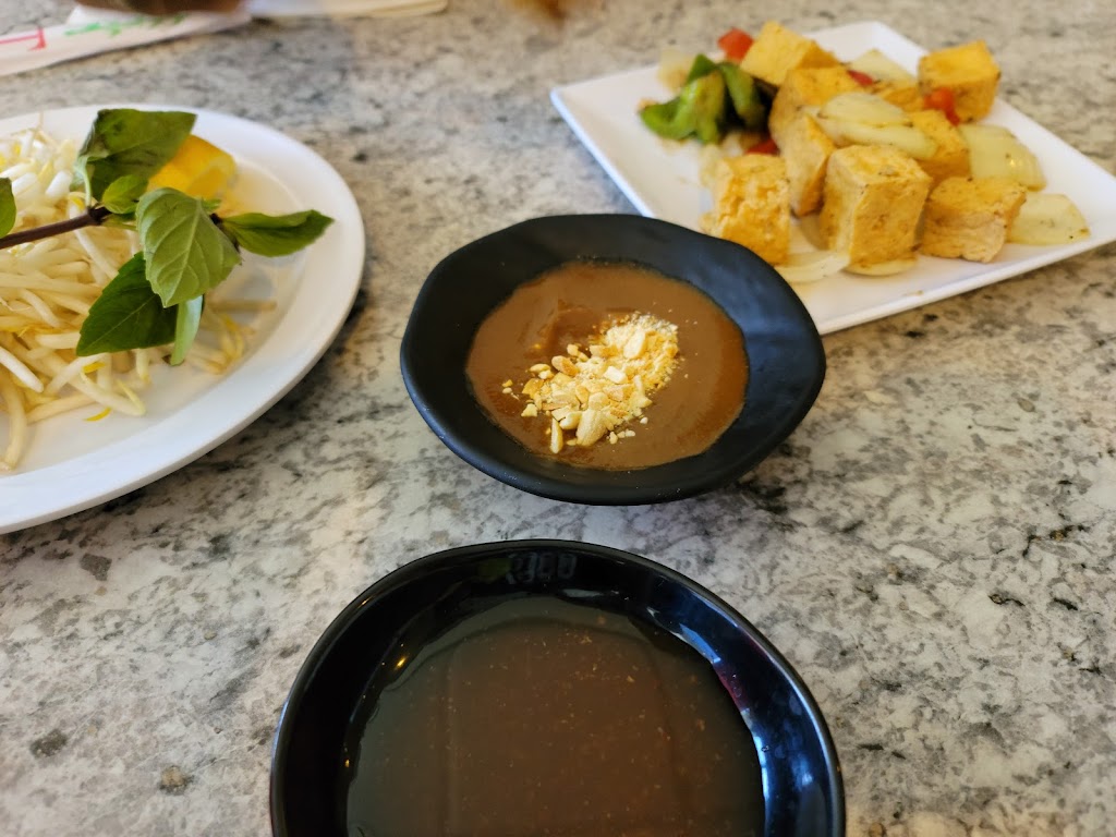 Pho House | restaurant | 3675 W Florida Ave, Hemet, CA 92545, USA | 9517660707 OR +1 951-766-0707