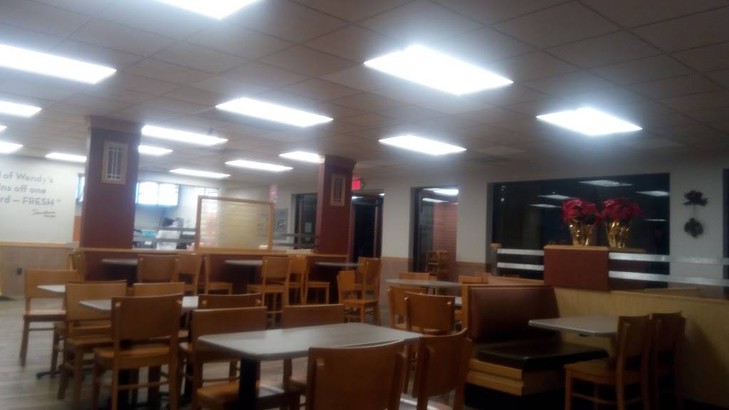 Wendys | restaurant | 601 Executive Park Ct, Apopka, FL 32703, USA | 4076826434 OR +1 407-682-6434