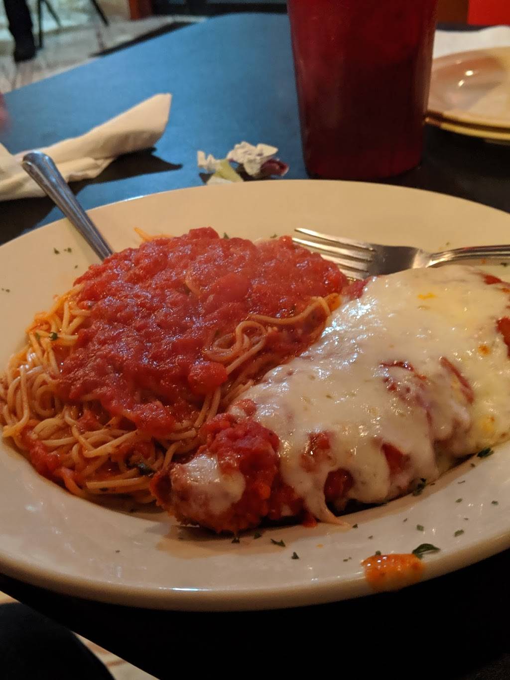 Napolis Italian Grill | restaurant | 300 S Main St, Highlands, TX 77562, USA | 8328388524 OR +1 832-838-8524