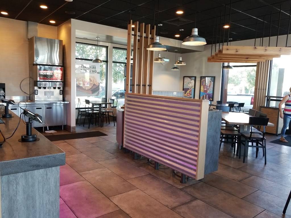 Taco Bell | meal takeaway | 202 North, CA-65, Lindsay, CA 93247, USA | 5595624334 OR +1 559-562-4334