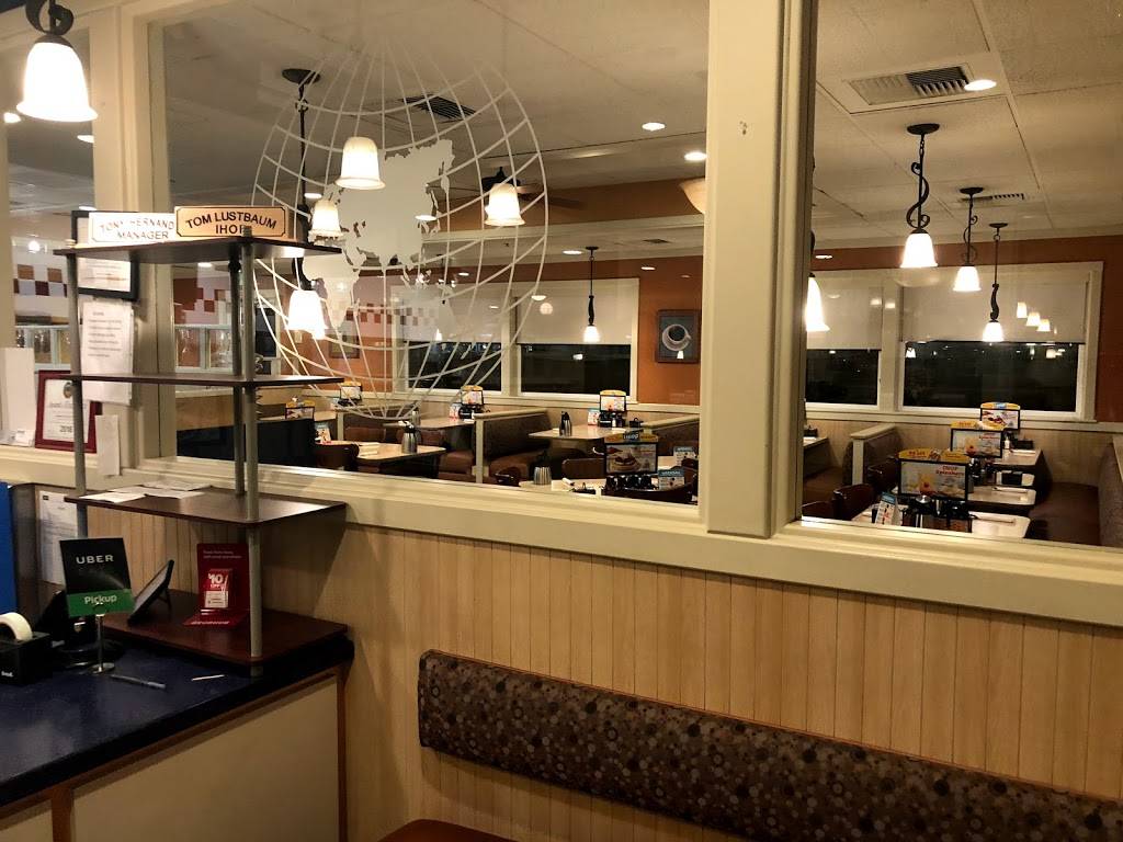 IHOP | bakery | 1301 W Imperial Hwy, La Habra, CA 90631, USA | 5622661542 OR +1 562-266-1542