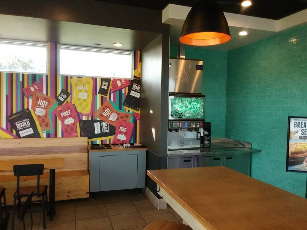 Taco Bell | meal takeaway | 3270 Pleasant Hill Rd, Kissimmee, FL 34746, USA | 3216970011 OR +1 321-697-0011