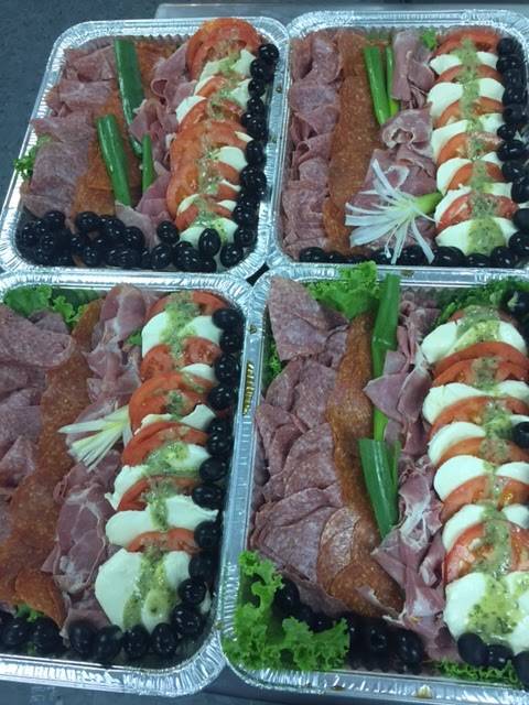 Carryout By Chrislyn | meal takeaway | 128 E 2nd St, Washington, NC 27889, USA | 2523409475 OR +1 252-340-9475