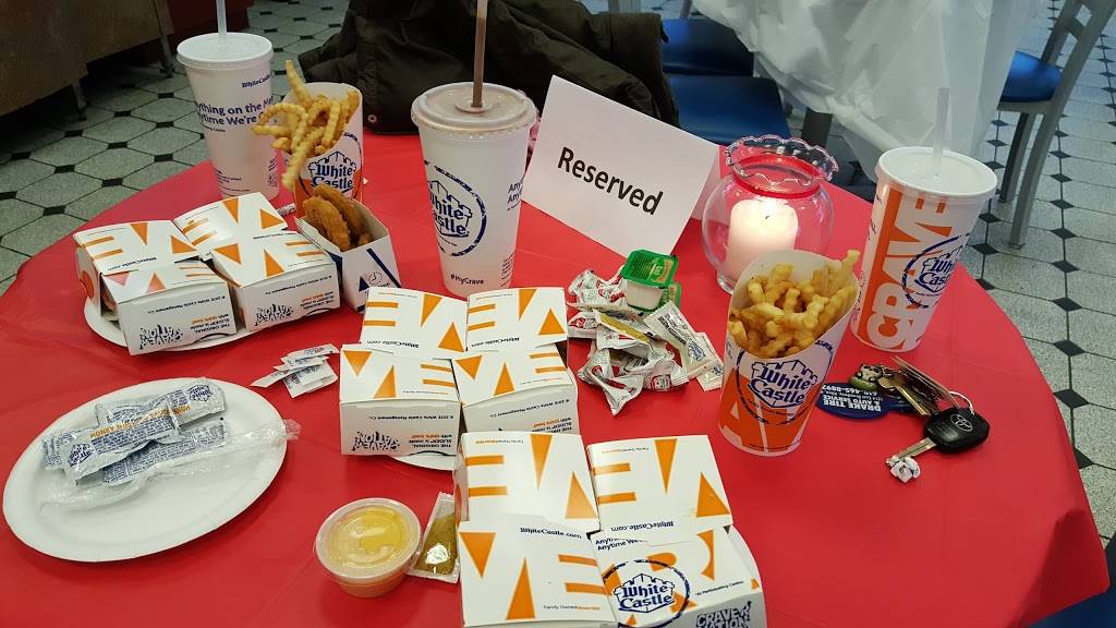 White Castle | restaurant | 2998 Homer Adams Pkwy, Alton, IL 62002, USA | 6184624928 OR +1 618-462-4928