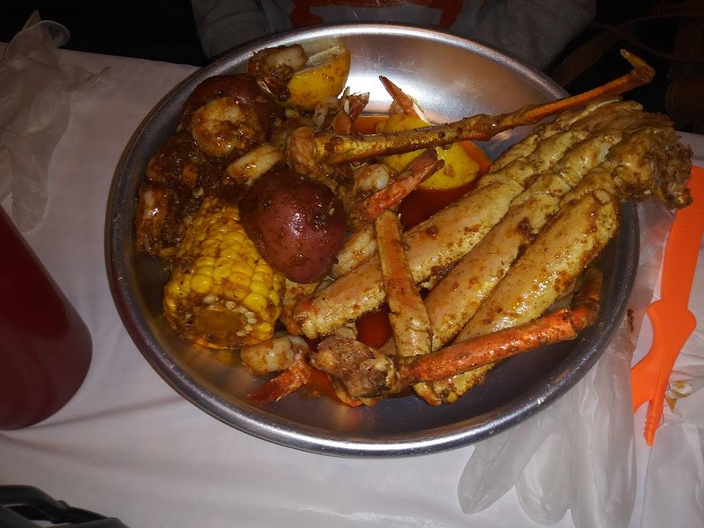 Shaking Seafood & Wings | restaurant | 414 N Valley Mills Dr, Waco, TX 76710, USA | 2547411301 OR +1 254-741-1301