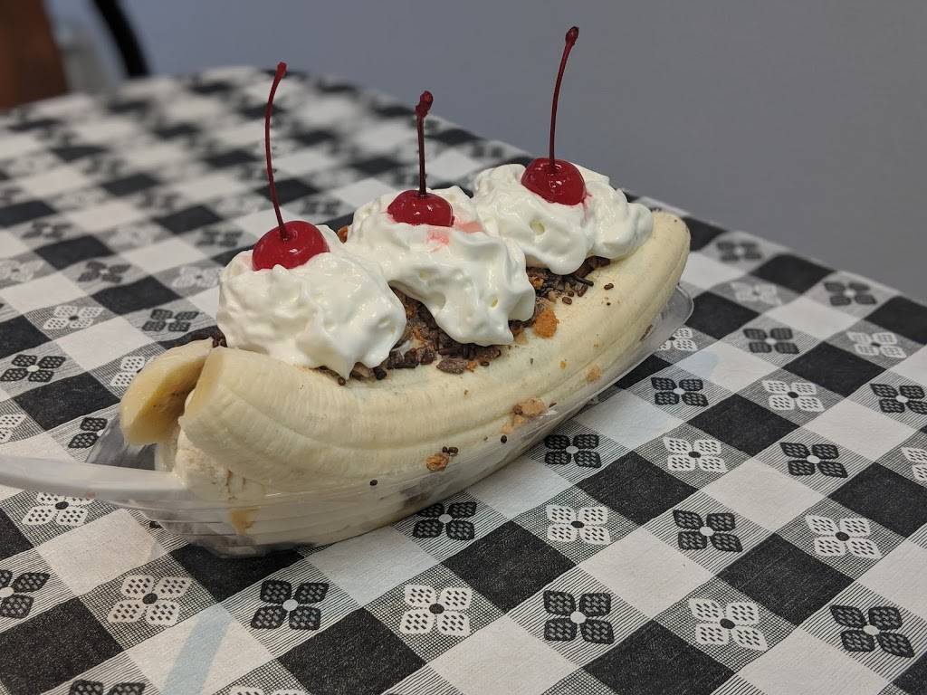 Maple Views County Line Creamery Company | restaurant | 113 E Main St, Gibsonville, NC 27249, USA | 3364466515 OR +1 336-446-6515