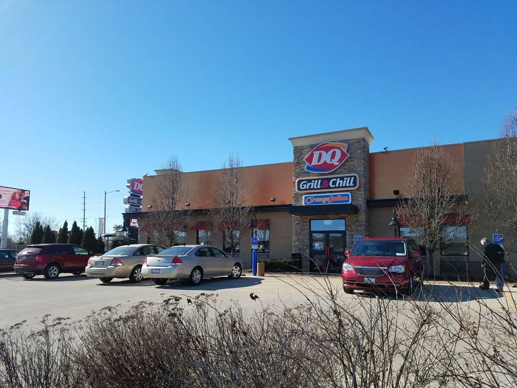 Dairy Queen Grill & Chill | restaurant | 411 N Veterans Pkwy, Bloomington, IL 61704, USA | 3096624446 OR +1 309-662-4446