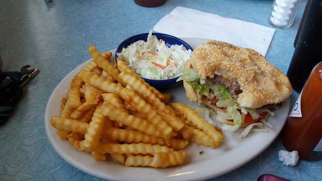 Burger Hut | cafe | 3345 Pacific Hwy, Hubbard, OR 97032, USA | 5039829268 OR +1 503-982-9268