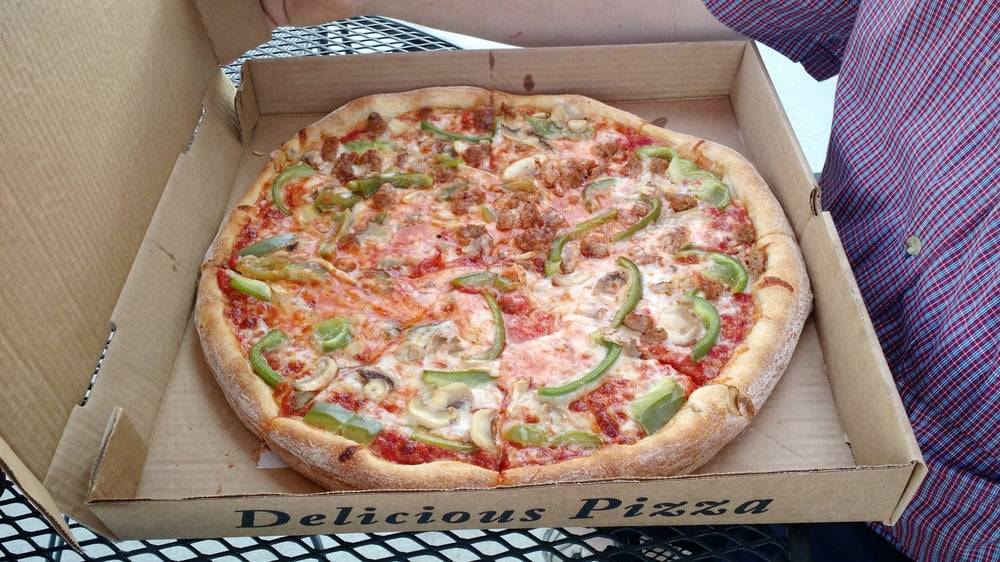 The Garage Pizzeria | restaurant | 1701 N James St, Rome, NY 13440, USA | 3153374055 OR +1 315-337-4055