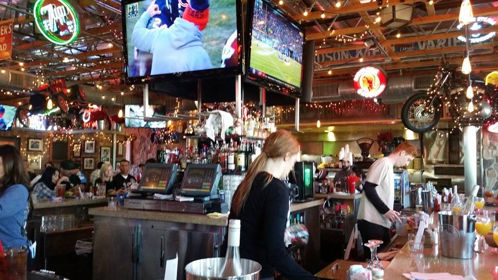 Roscoes Famous Deli | restaurant | 14700 Pipeline Ave, Chino Hills, CA 91709, USA | 9095973304 OR +1 909-597-3304