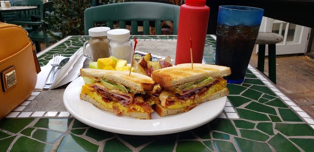 Stratford Court Cafe | restaurant | 1307 Stratford Ct, Del Mar, CA 92014, USA | 8587927433 OR +1 858-792-7433