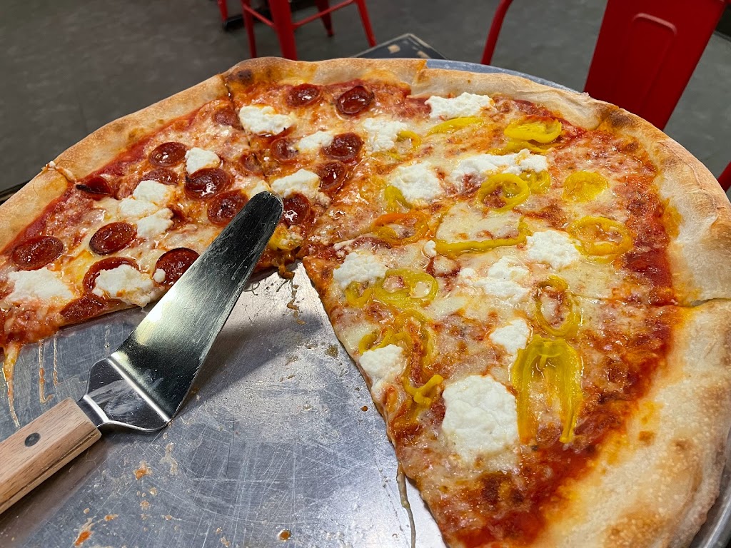 Pizzaissimo | meal takeaway | 11239 Causeway Blvd, Brandon, FL 33511, USA | 8133813451 OR +1 813-381-3451