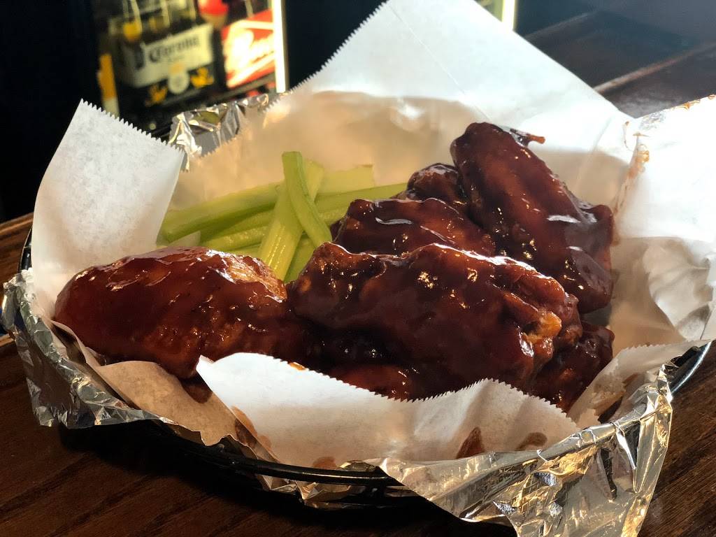 The Ugly Mutt | restaurant | 562 Lincoln St, Oxford, PA 19363, USA | 6109989000 OR +1 610-998-9000