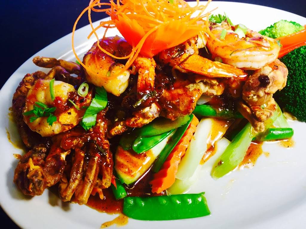 Thai Chilli Pepper | restaurant | 875 E Bloomingdale Ave, Brandon, FL 33511, USA | 8136814470 OR +1 813-681-4470
