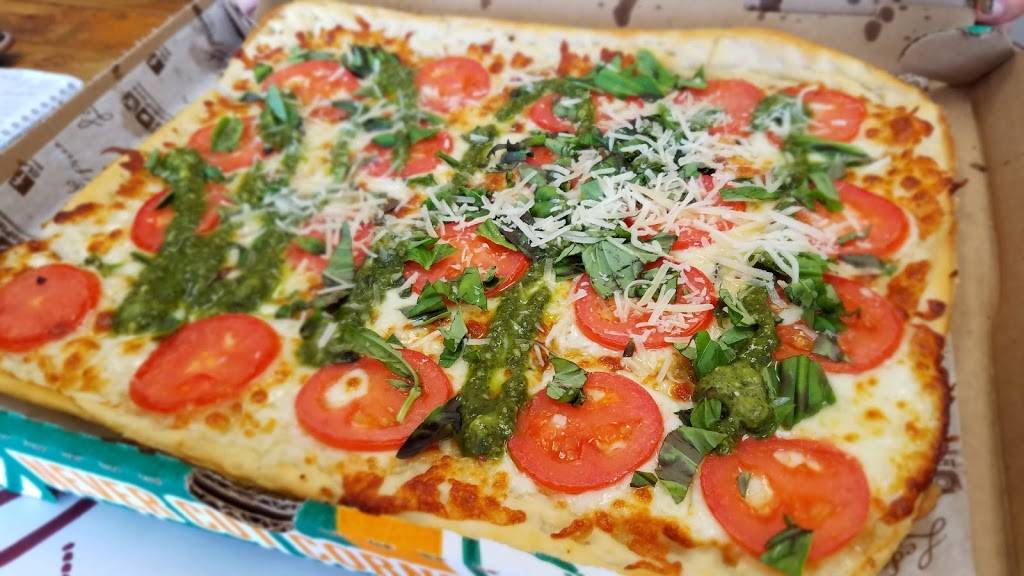 Ledo Pizza | meal takeaway | 7213 Muncaster Mill Rd, Derwood, MD 20855, USA | 3018697900 OR +1 301-869-7900