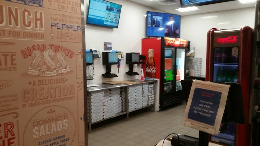 Dominos pizza | restaurant | 702 County St, Taunton, MA 02780, USA | 5083567070 OR +1 508-356-7070