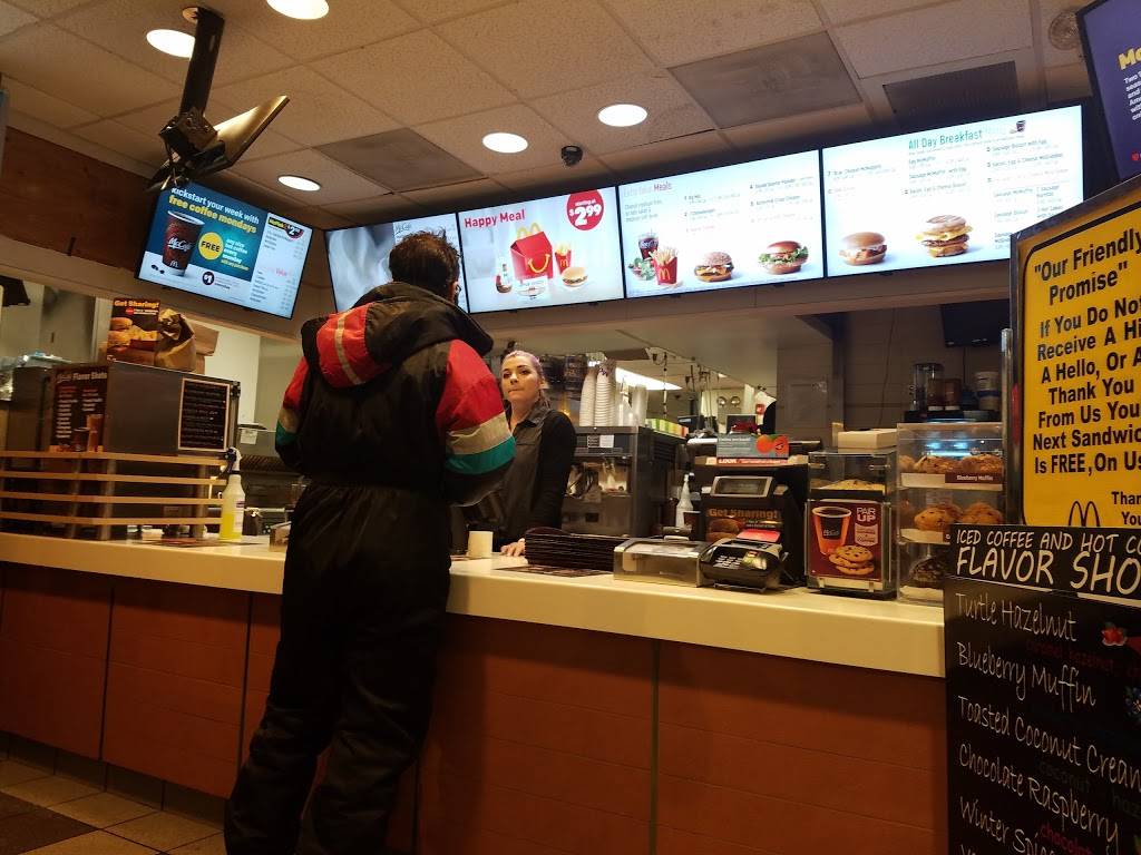 McDonalds | cafe | 1 Varnum Ave, Lowell, MA 01854, USA | 9784541199 OR +1 978-454-1199