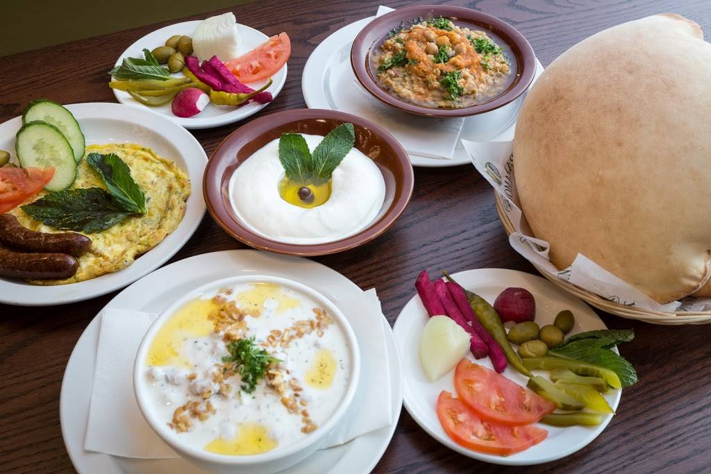 Paramount Middle Eastern Kitchen | restaurant | 1585 The Queensway, Etobicoke, ON M8Z 1V1, Canada | 6477481585 OR +1 647-748-1585