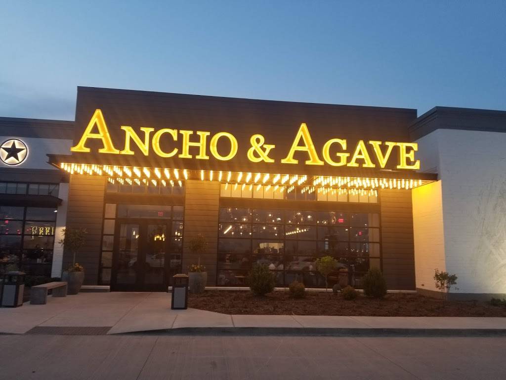Ancho & Agave | restaurant | 3006 E Empire St, Bloomington, IL 61704, USA | 3095903200 OR +1 309-590-3200