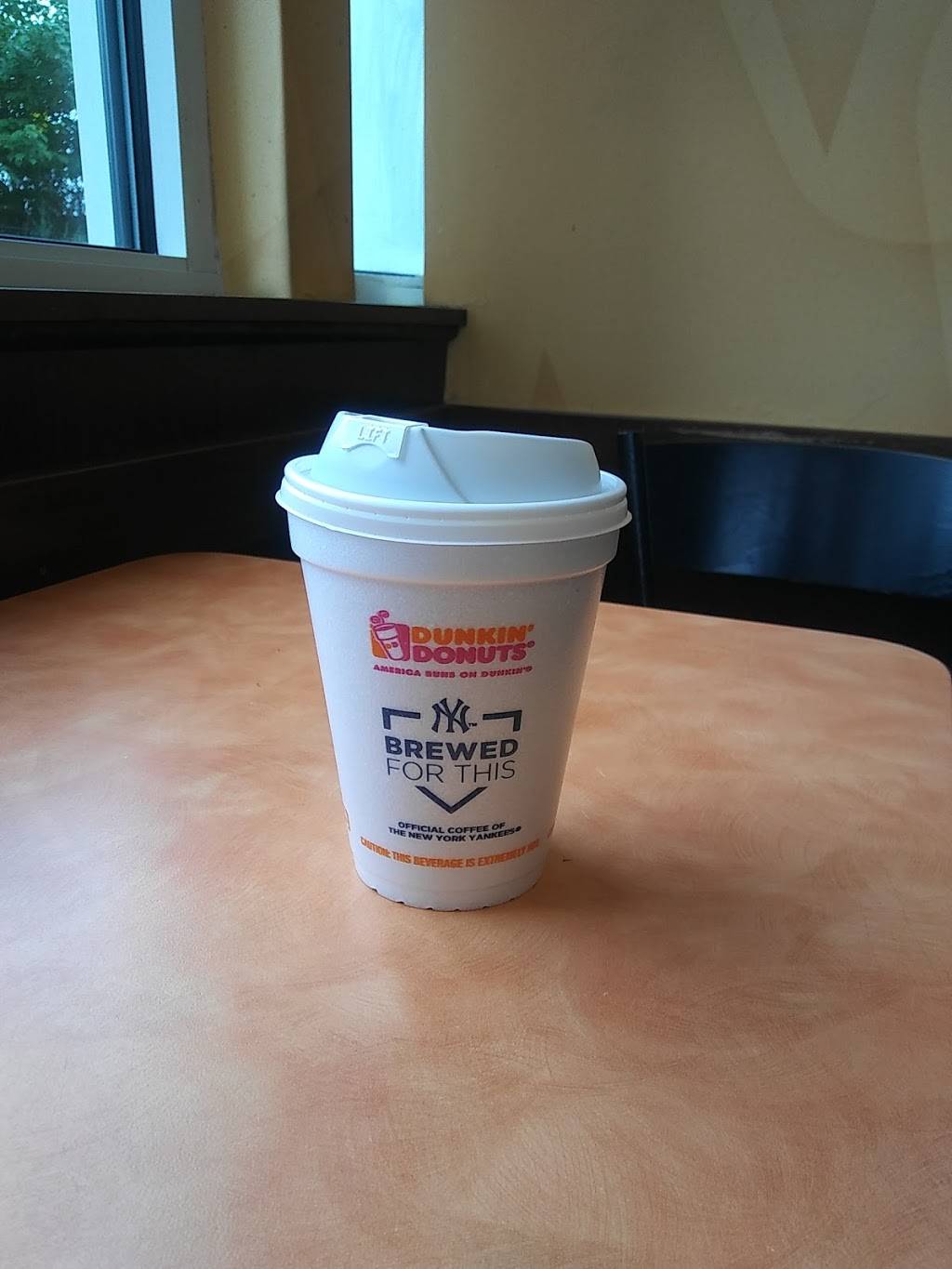 Dunkin | cafe | 880 Barnum Avenue Cutoff, Stratford, CT 06614, USA | 2033784024 OR +1 203-378-4024