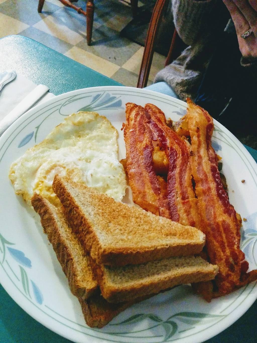 Gabbys Place | restaurant | 173 Pearson Blvd, Gardner, MA 01440, USA | 9786322282 OR +1 978-632-2282