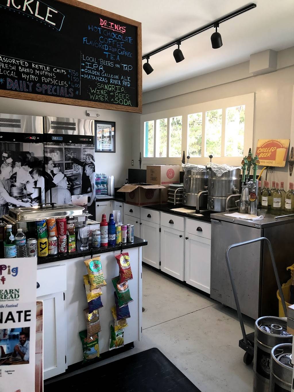 Tin Pickle | restaurant | 100 Red Cox Dr, St. Augustine, FL 32080, USA | 9048290745 OR +1 904-829-0745