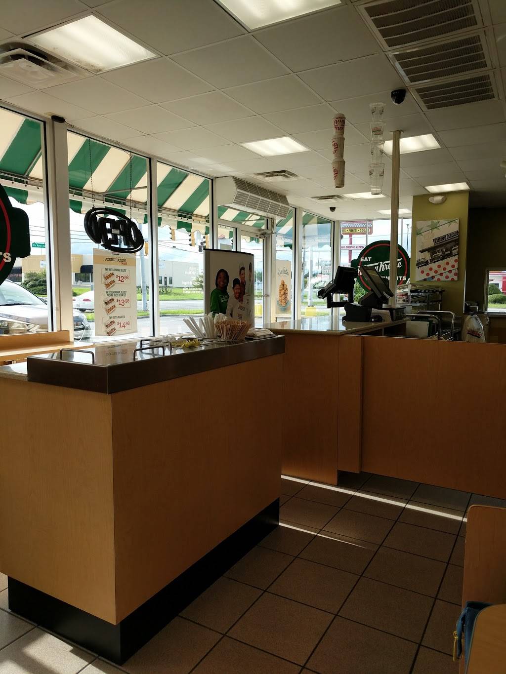 Krispy Kreme | bakery | 2800 Pio Nono Ave, Macon, GA 31206, USA | 4787819460 OR +1 478-781-9460