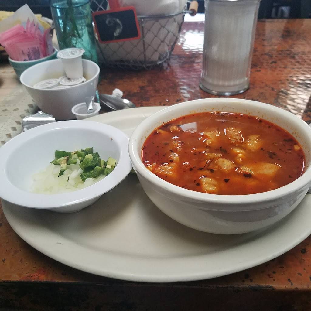 La Rosa Blanca Mexican Restaurant | restaurant | 2430 Airline Dr, Houston, TX 77009, USA | 7138682060 OR +1 713-868-2060