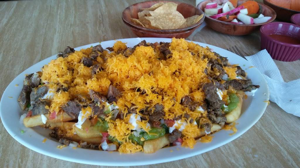 Albertas Restaurant | restaurant | 1304 Pacific Coast Hwy, Wilmington, CA 90744, USA | 3105189462 OR +1 310-518-9462