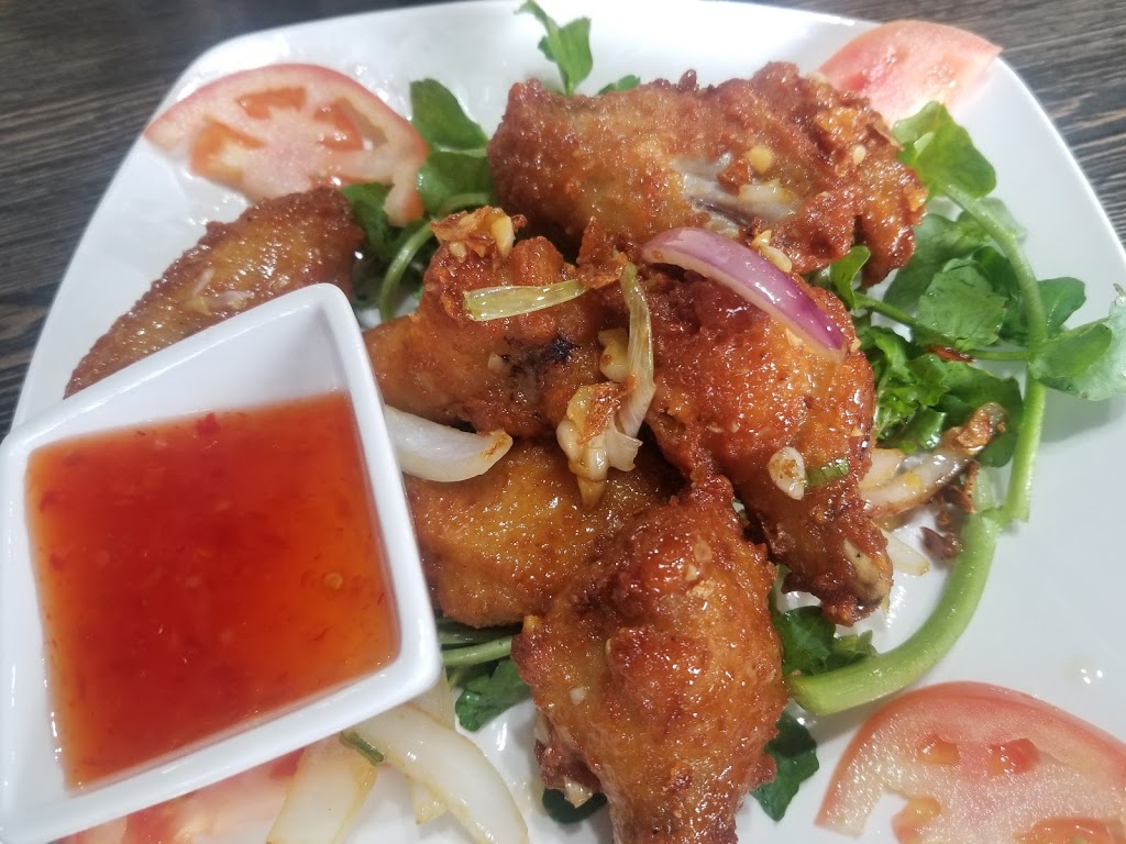 Viet Kitchen | restaurant | 3698 W Waters Ave, Tampa, FL 33614, USA | 8135157715 OR +1 813-515-7715
