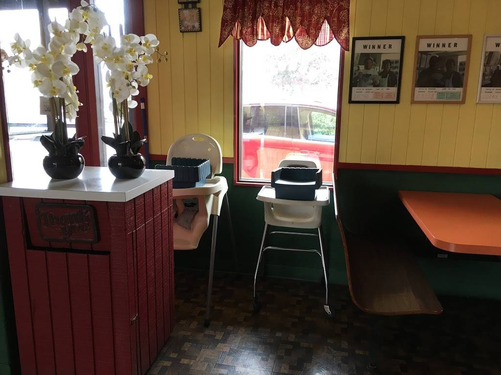 Burger Cache | restaurant | 2126 E Northern Lights Blvd, Anchorage, AK 99508, USA | 9072726973 OR +1 907-272-6973