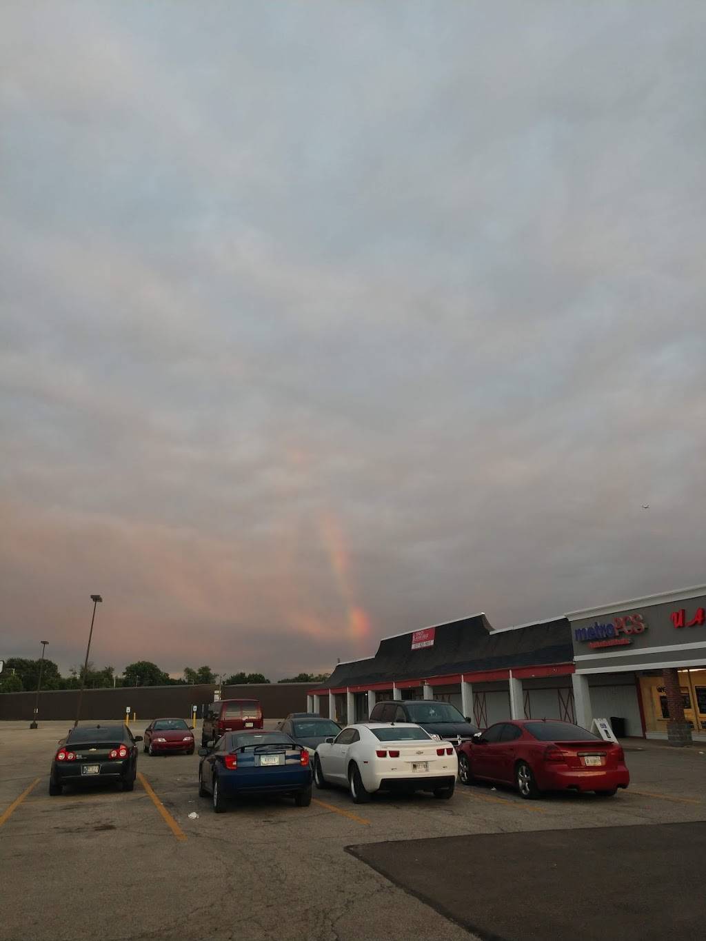 Kins | restaurant | 2802 Lafayette Rd # 6, Indianapolis, IN 46222, USA | 3172838881 OR +1 317-283-8881