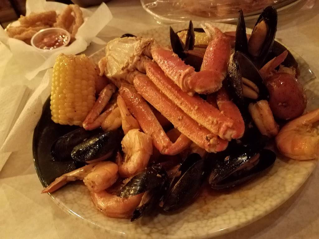 Pier 88 | restaurant | 2040 Coliseum Dr #9, Hampton, VA 23666, USA | 7572245288 OR +1 757-224-5288