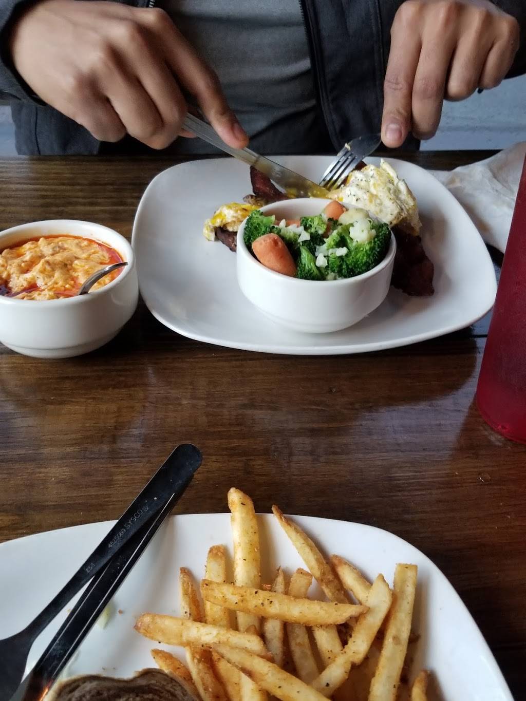 Floyd County Brewing Company | restaurant | 129 W Main St, New Albany, IN 47150, USA | 4705882337 OR +1 470-588-2337