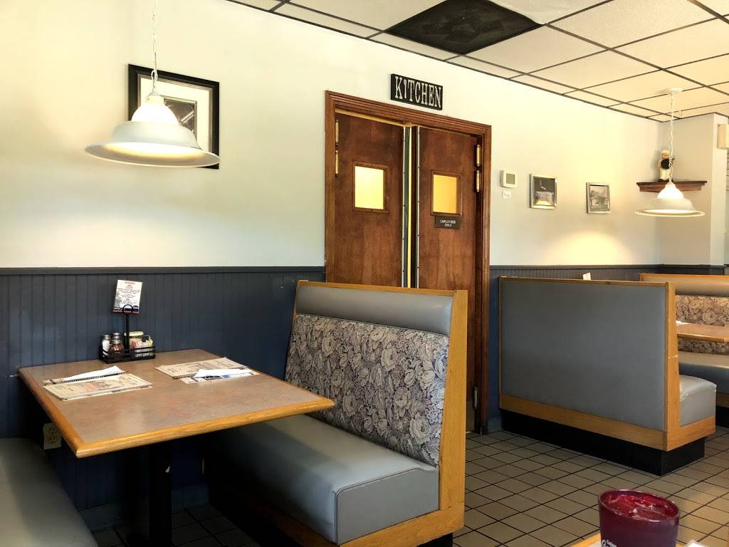 Irenes Family Restaurant | restaurant | 58 Town St, Norwich, CT 06360, USA | 8608870075 OR +1 860-887-0075