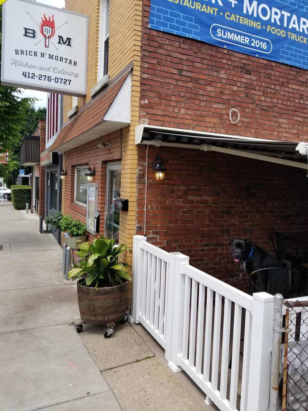 Burgh Bites Brick N Mortar | restaurant | 1709 E Railroad St, Heidelberg, PA 15106, USA | 4122760727 OR +1 412-276-0727