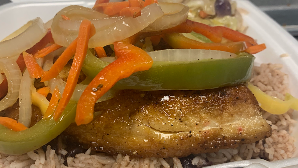 Minstons Jamaican Deli | restaurant | 2880 Holcomb Bridge Rd #184, Alpharetta, GA 30022, USA | 6783536130 OR +1 678-353-6130